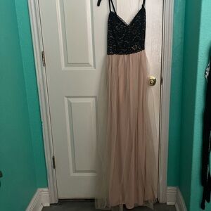 Elegant Black and Cream Lace Evening Gown